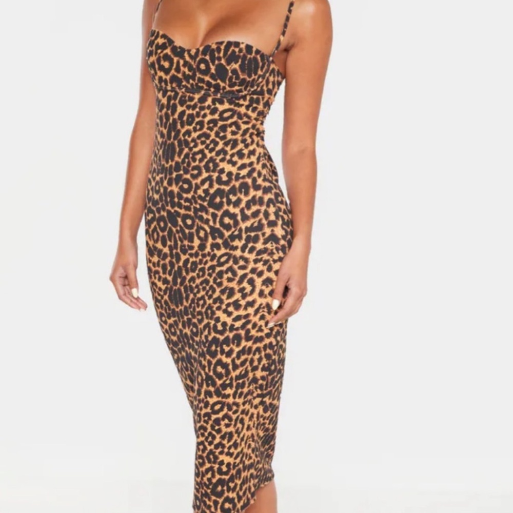 Pretty Little Thing Leopard Print Cup Midi